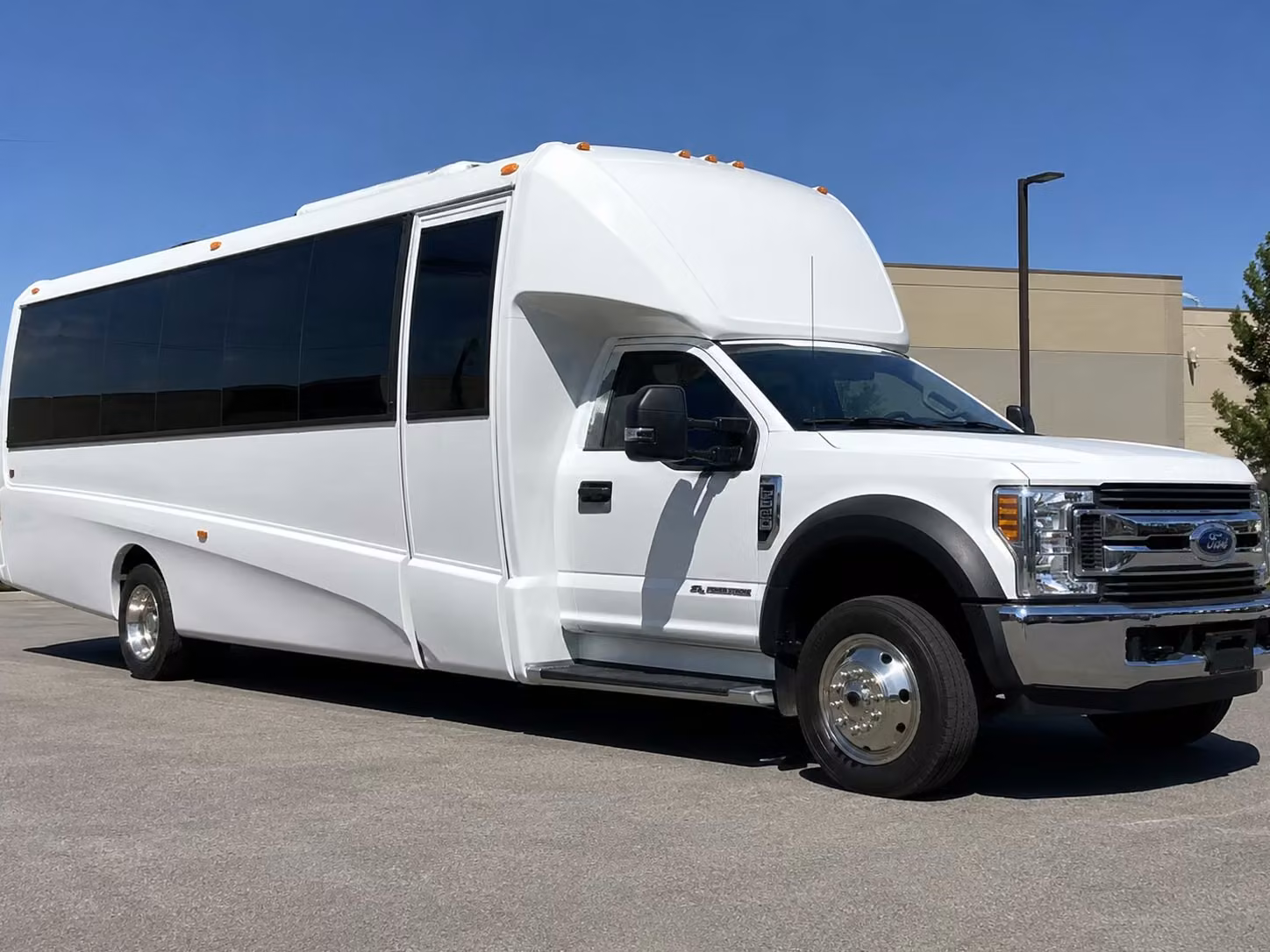 18 passenger minibus