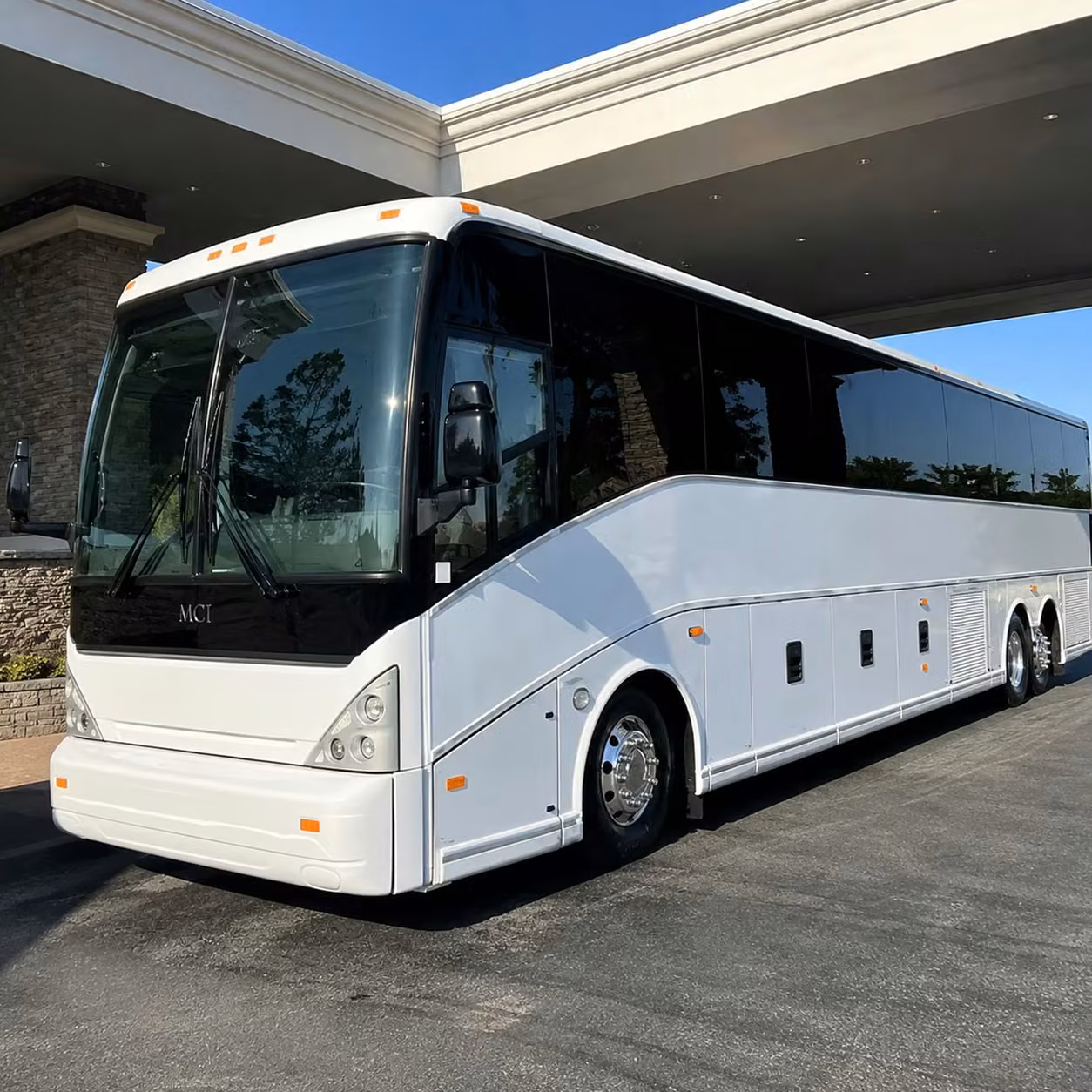 salt lake city airport shuttles for ski season and mountain resort groups