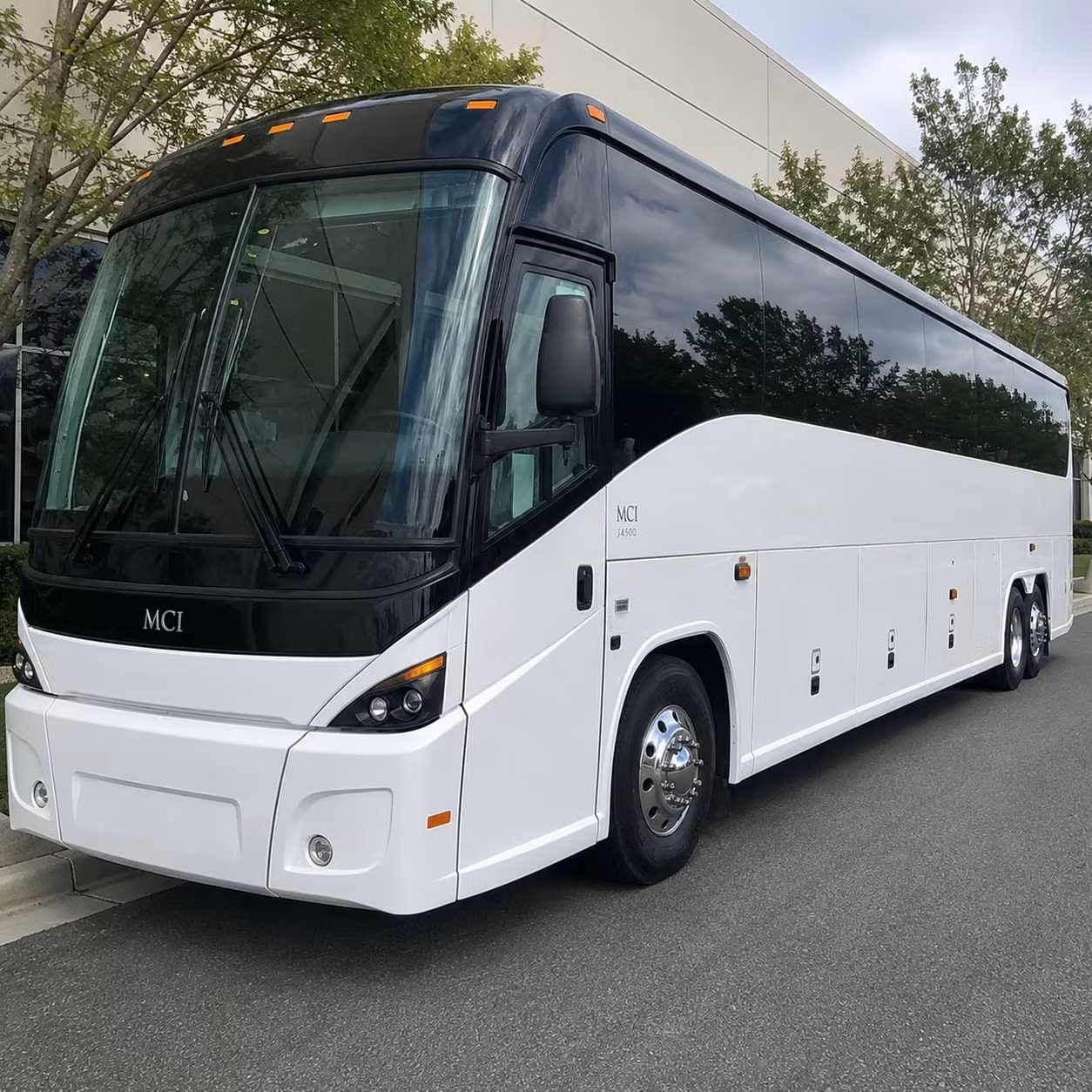 with charterbussaltlakecity com you ll find the right shuttle bus for park city and mountain resort transfers